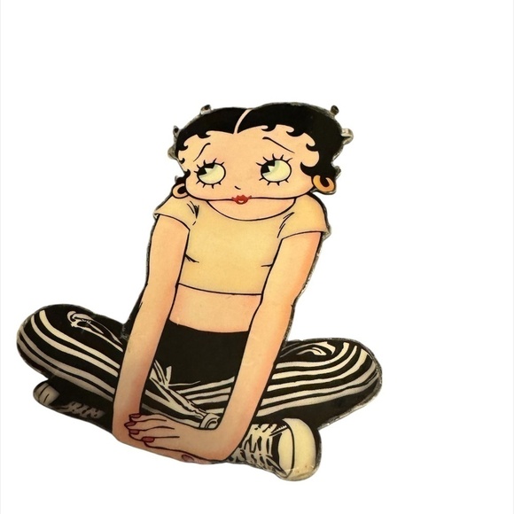 Vintage Betty Boop Magnets Set of 4 - Picture 5 of 8